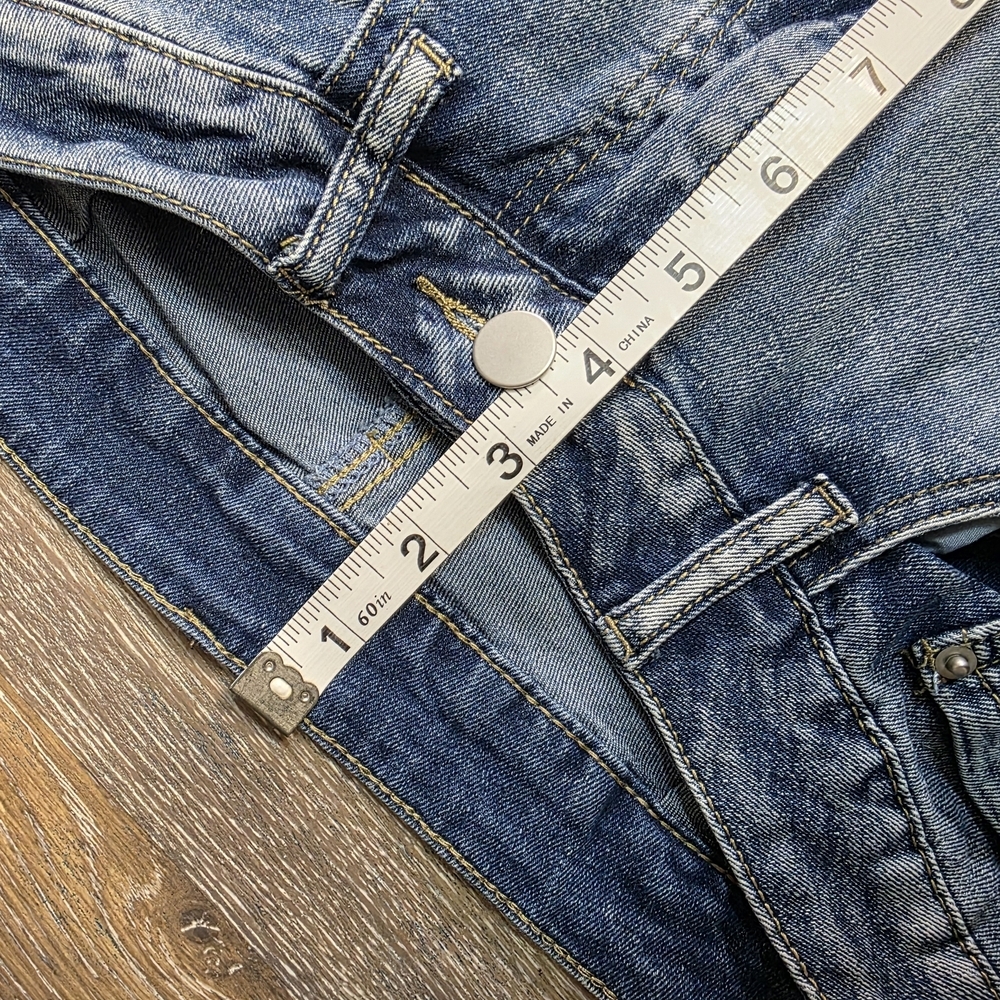 SHEIN Light Blue Wide Leg Jeans - Picture 5 of 9